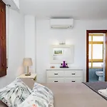 Apartment Cubo's Marino Optional Parking Marbella