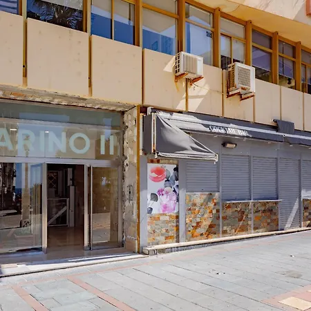 Cubo's Marino Optional Parking Marbella