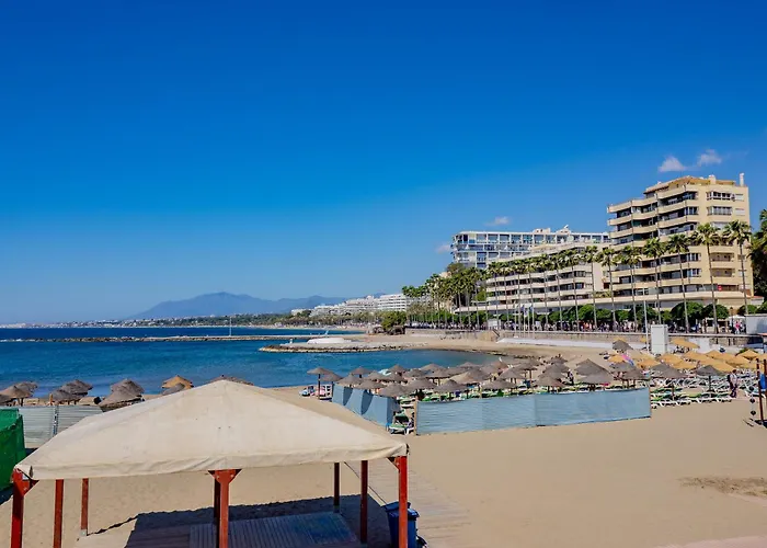 Cubo's Marino Optional Parking *