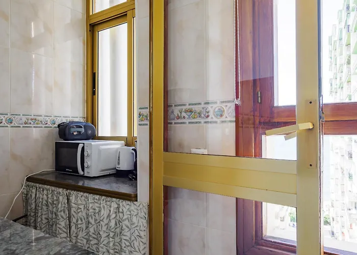 Cubo's Marino Optional Parking *