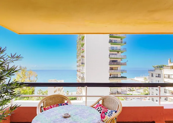 Cubo's Marino Optional Parking * Marbella