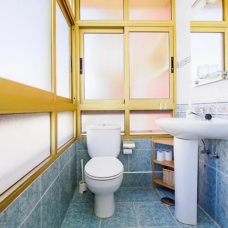 Cubo's Marino Optional Parking *